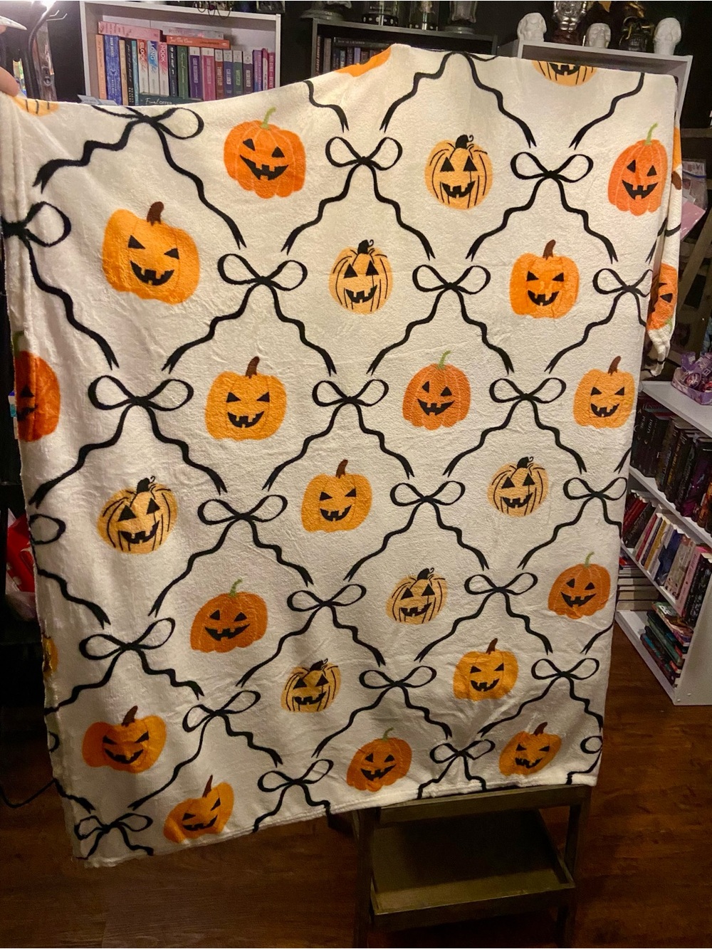 Halloween Pumpkin Throw Blanket - White & Orange Holiday Plush 50x60 inches